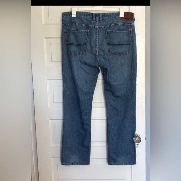 Tommy Bahama Classic Blue Denim Jeans — Authentic Cut - Picture 3 of 5